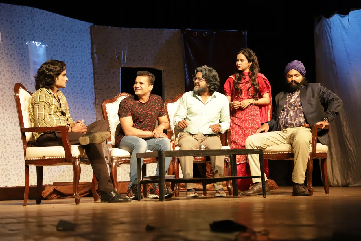 Akhiri Bus Theatre Production